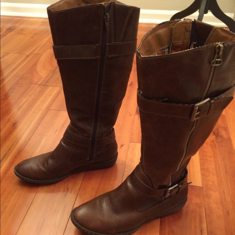 boc Born boot - faux leather - knee high, size 8